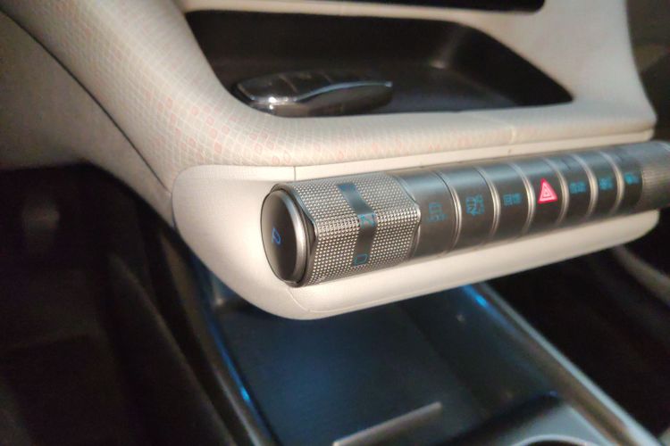 比亚迪 海豚 2021款 405km 时尚版中控内饰18