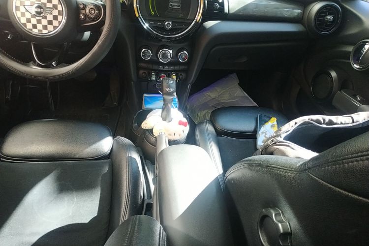 MINI 2016款 1.5T COOPER 五门版局部细节18