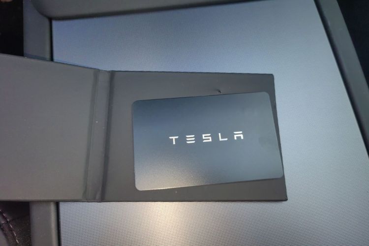 特斯拉 Model 3 2025款 后轮驱动版中控内饰11