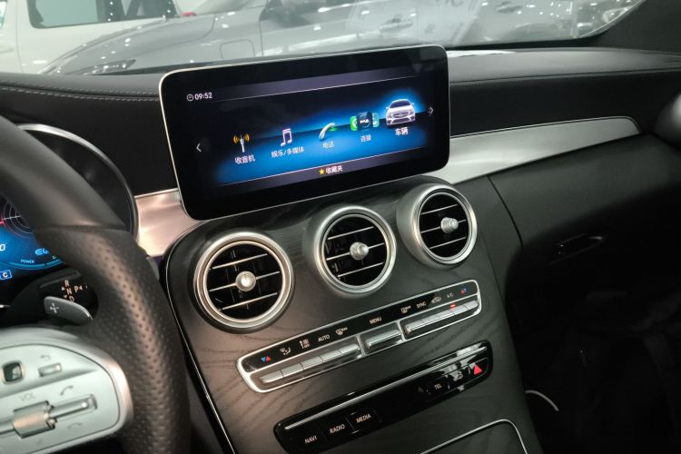 奔驰C级(进口) 2020款 C 260 轿跑车中控内饰16