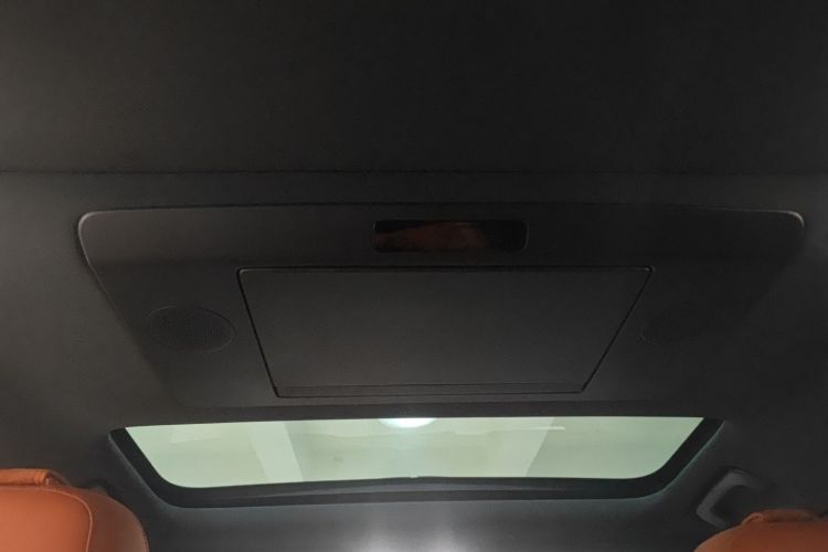 理想汽车 理想L7 2023款 Max中控内饰22