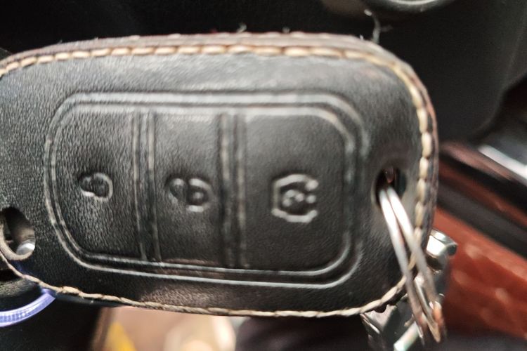 东风风光 风光S560 2018款 1.8L 手动都市型 7座中控内饰11