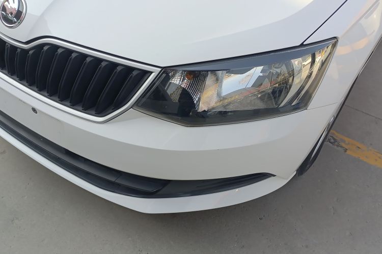 斯柯达 晶锐 2017款 1.4L 自动车享版车身外观36