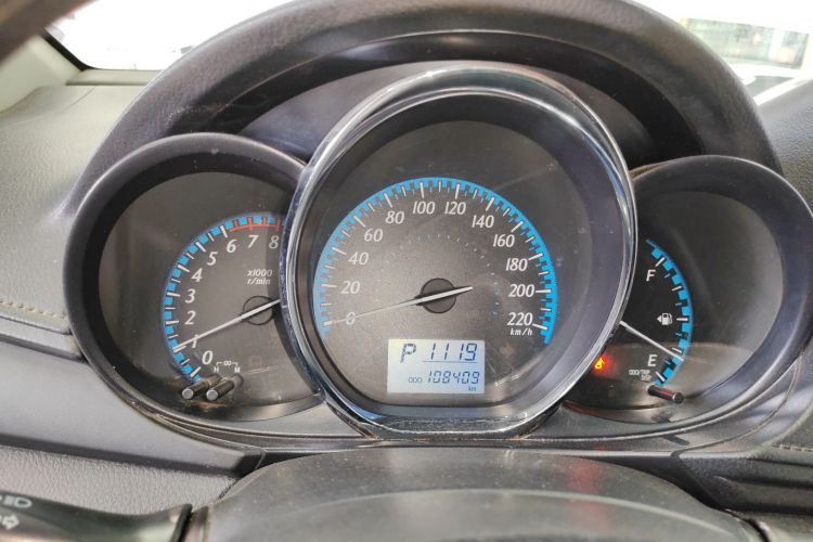 丰田 YARiS L 致享 2017款 1.5E CVT魅动版中控内饰14