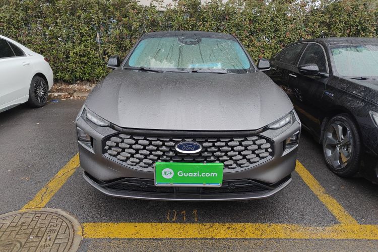 福特 蒙迪欧 2022款 EcoBoost 245 至尊型车身外观2