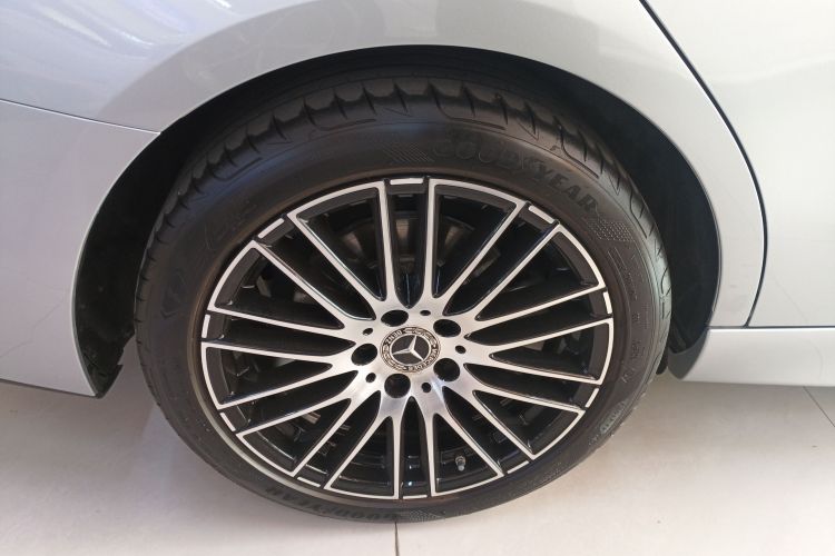 奔驰C级 2022款 改款 C 260 L 运动版车身外观6002