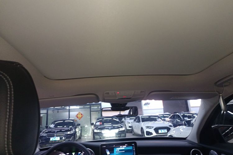 奔驰C级 2020款 改款 C 260 L 运动版中控内饰22