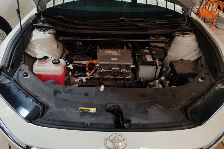 丰田bZ5 2025款 550 PRO智行版机舱底盘24