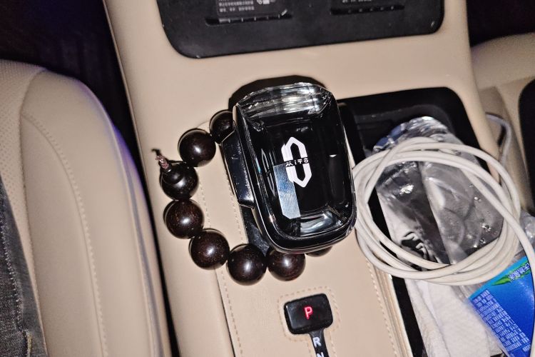 鸿蒙智行 问界M7 2024款 1.5T 智驾四驱Max版 5座中控内饰11