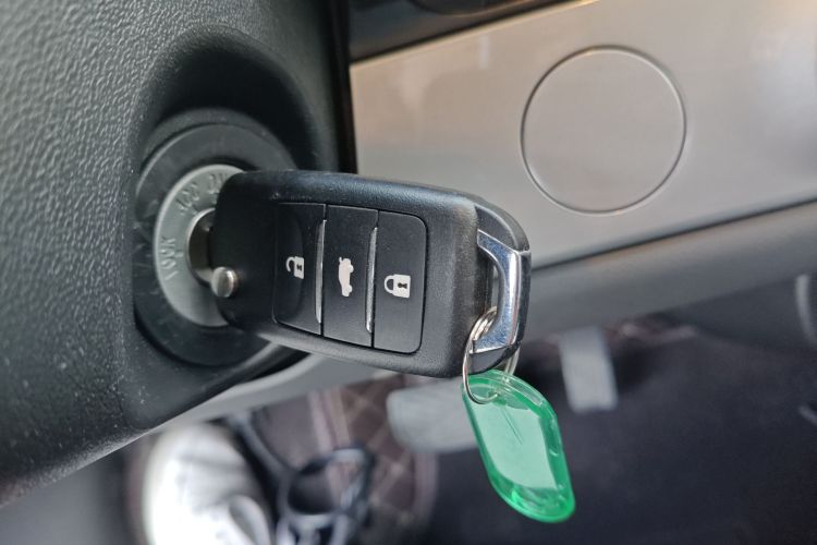 长安启源 长安Lumin 2025款 210km 清香款中控内饰7001