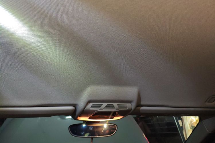 宝马1系 2021款 改款 120i M运动版中控内饰22