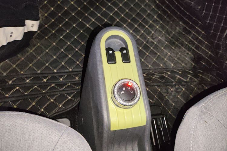 五菱汽车 宏光MINIEV 2021款 马卡龙臻享款 磷酸铁锂中控内饰18