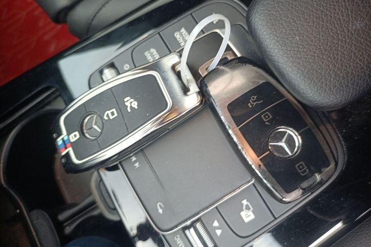 奔驰A级 2021款 A 200 L 运动轿车动感型中控内饰11