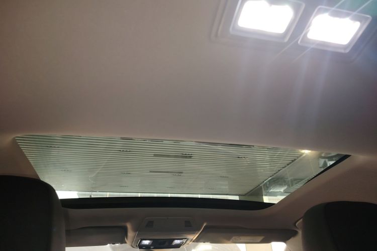 大众 2024款 凌渡L 280TSI DSG酷辣版中控内饰22