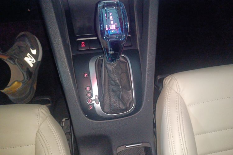 大众 尚酷 2015款 1.4TSI 舒适版中控内饰18