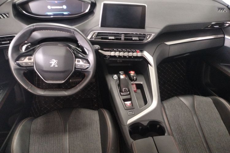 标致5008 2017款 380THP 5座精英版局部细节16