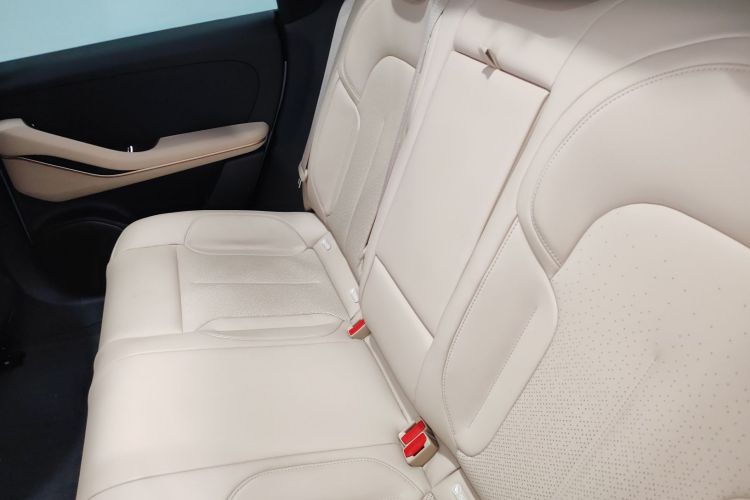 蔚来ET5 2024款 75kWh中控内饰7004