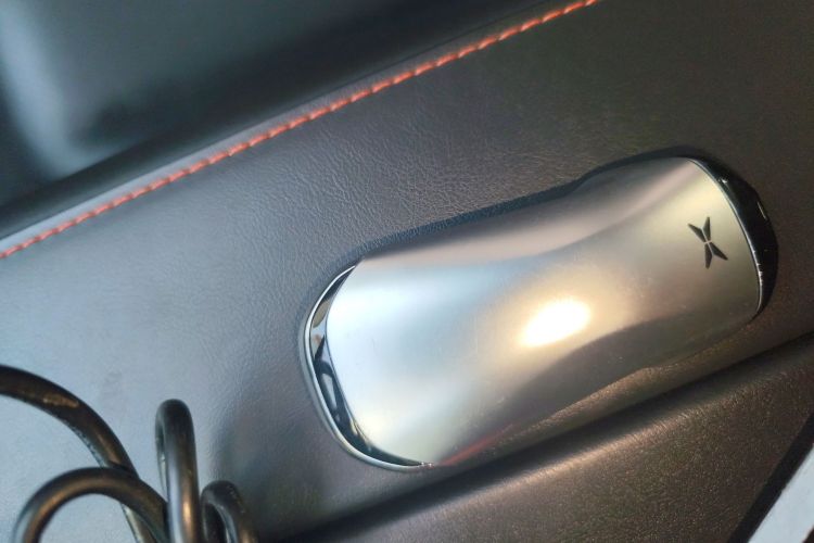 小鹏P7 2021款 670G中控内饰11