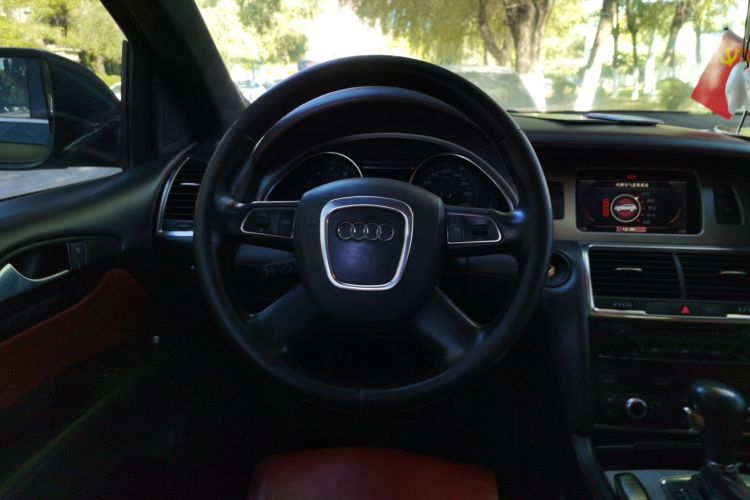 奥迪Q7 2011款 3.0 TFSI 舒适型(200kW)局部细节13