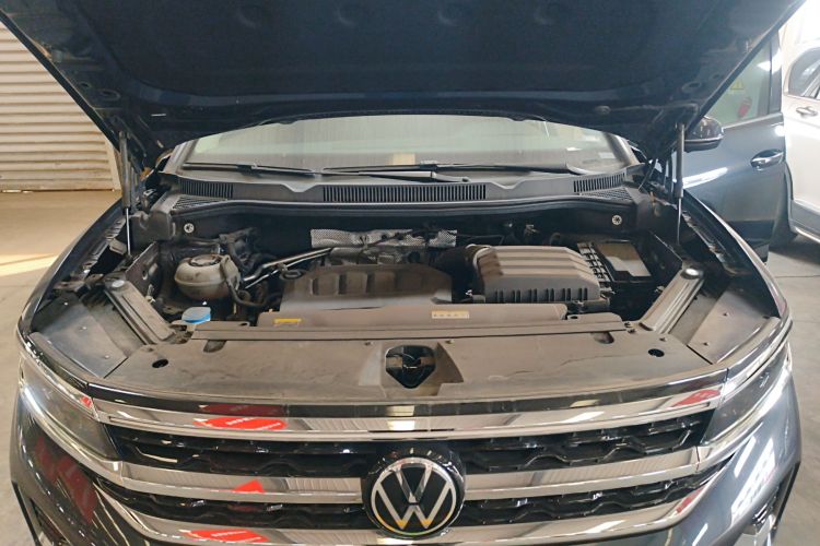 大众 揽境 2023款 改款 380TSI 四驱豪华佳境版Pro 6座机舱底盘24