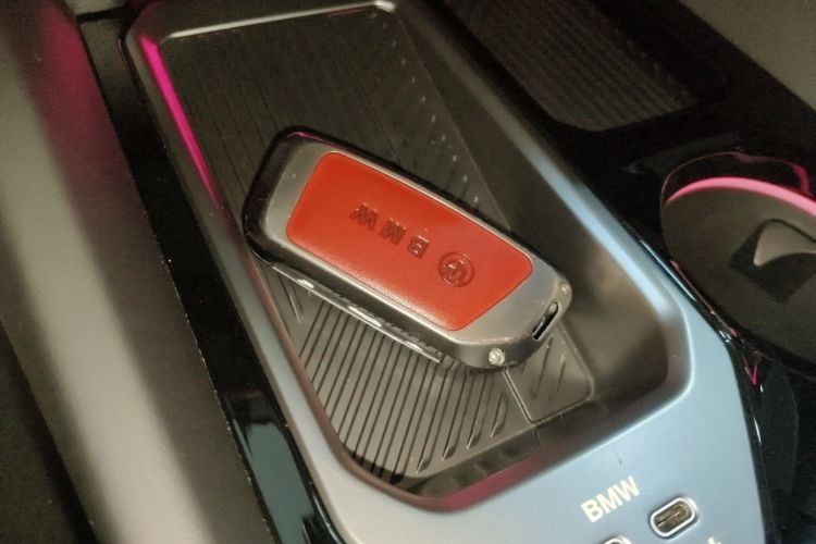 宝马5系 2024款 530Li 领先型 M运动套装中控内饰11