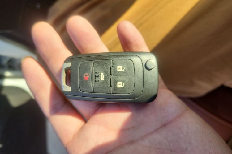 别克 君威 2015款 1.6T 精英技术型中控内饰11