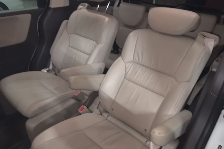 本田 奥德赛 2015款 改款 2.4L 豪华版中控内饰21