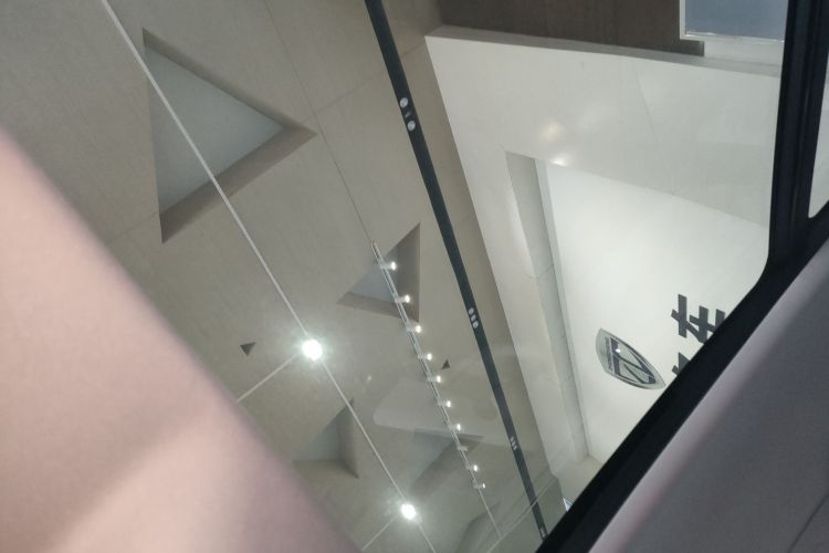 哈弗大狗 2022款 1.5T DCT两驱马犬版中控内饰22