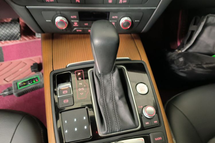 奥迪A6L 2017款 30 FSI 舒适型中控内饰18