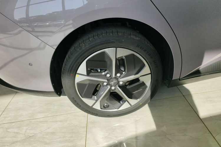 小鹏MONA M03 2025款 515 长续航 Plus车身外观6008