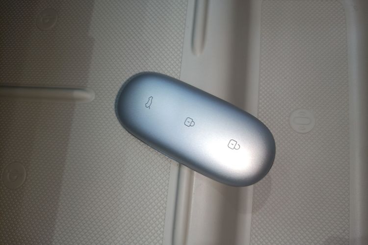 理想汽车 理想L8 2023款 Pro中控内饰7001