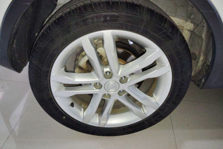 长安CS35 2017款 1.6L 手动豪华型车身外观6008