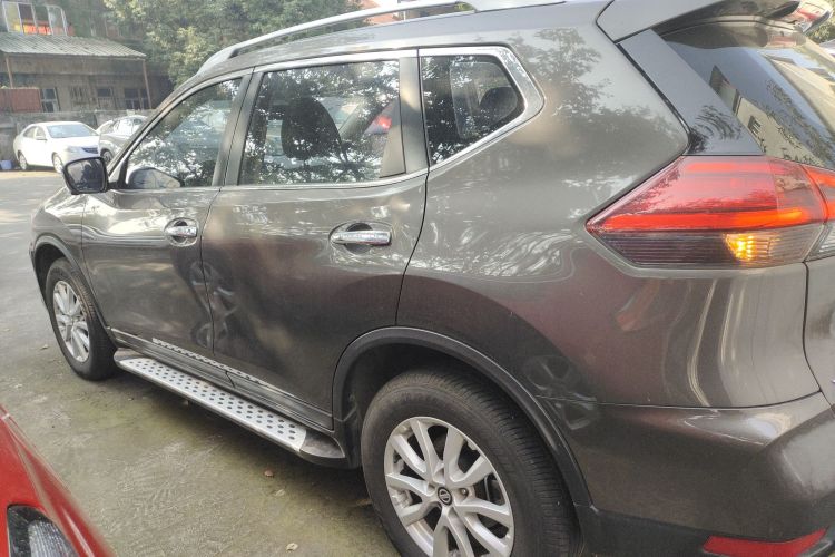 日产 奇骏 2017款 2.0L CVT舒适版 2WD车身外观6003