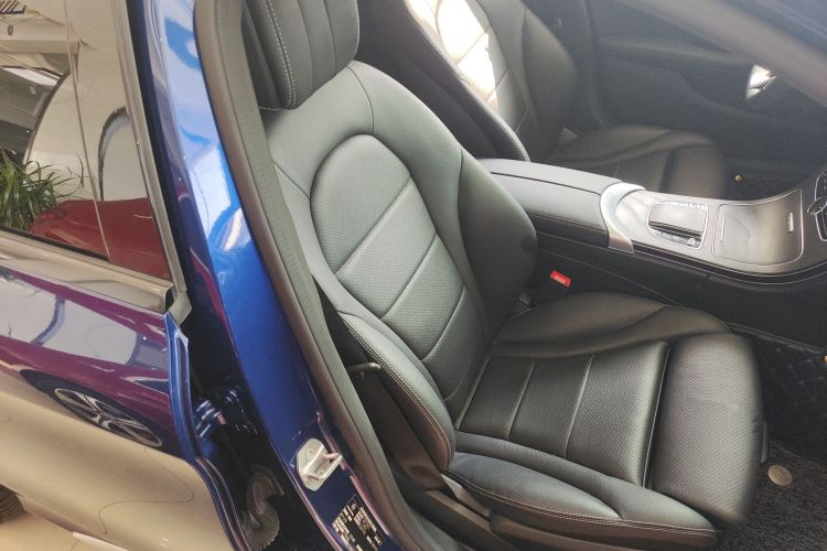 奔驰C级 2021款 C 260 L 运动星耀臻藏版局部细节41