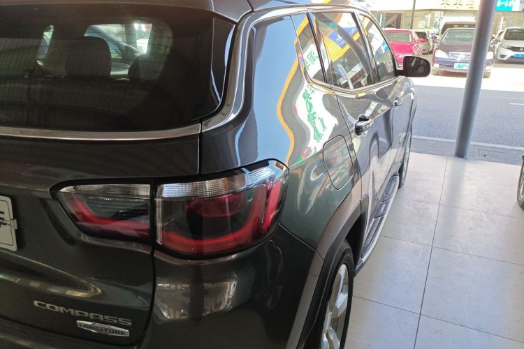 Jeep 指南者 2017款 200T 自动家享版车身外观6006