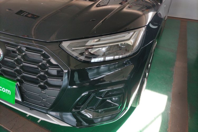 奥迪Q5L 2025款 45周年典藏版 40 TFSI 豪华动感型局部细节36