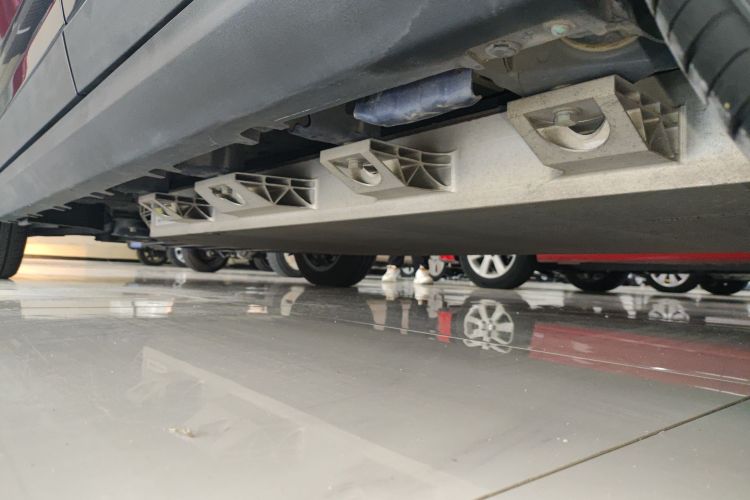 零跑汽车 零跑T03 2020款 400豪华版机舱底盘30