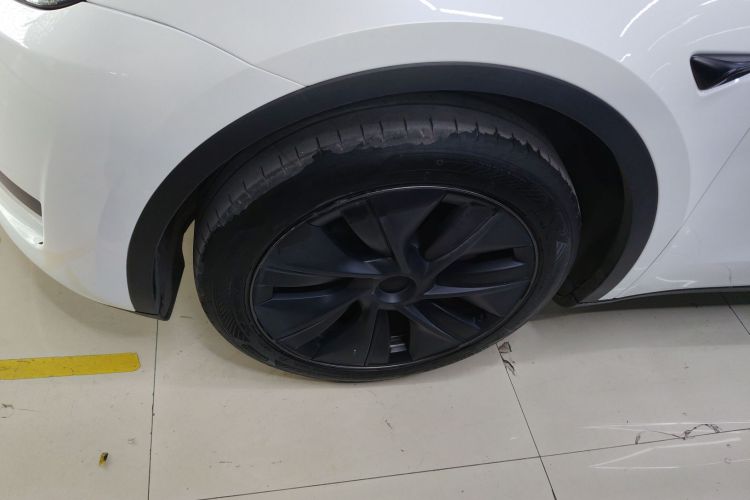 特斯拉 Model Y 2024款 后轮驱动版车身外观6007