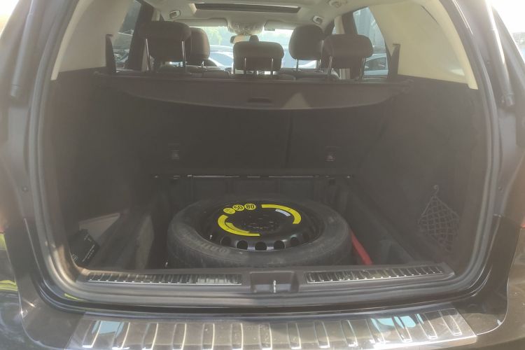 奔驰GLE 2016款 GLE 400 4MATIC局部细节23