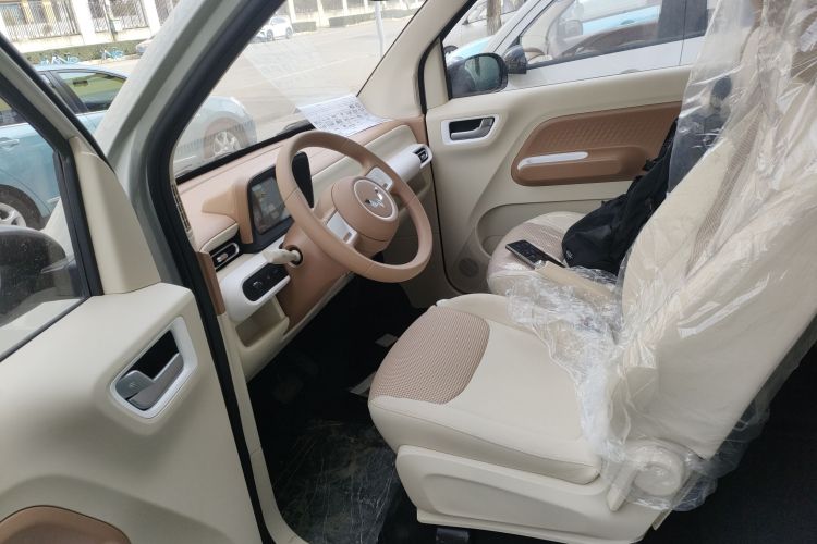 五菱汽车 宏光MINIEV 2024款 第三代 215km 青春版中控内饰19