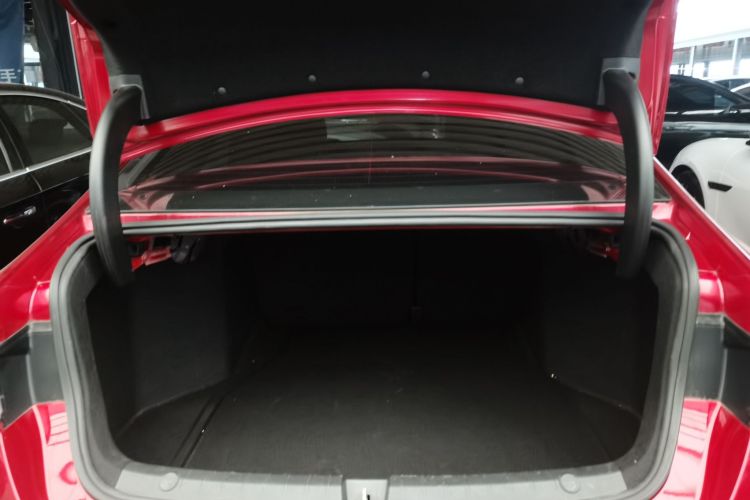 比亚迪 秦Pro 2020款 超越版 1.5TI 自动旗舰型机舱底盘23