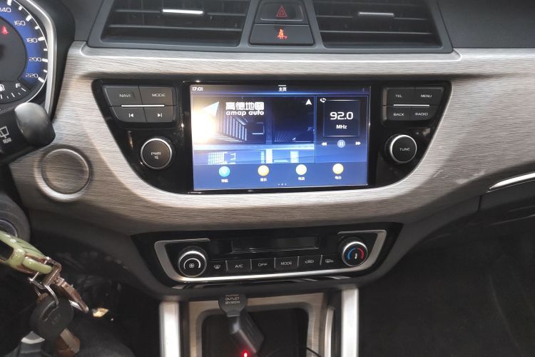 吉利汽车 远景X3 2017款 1.5L 手动精英型局部细节16