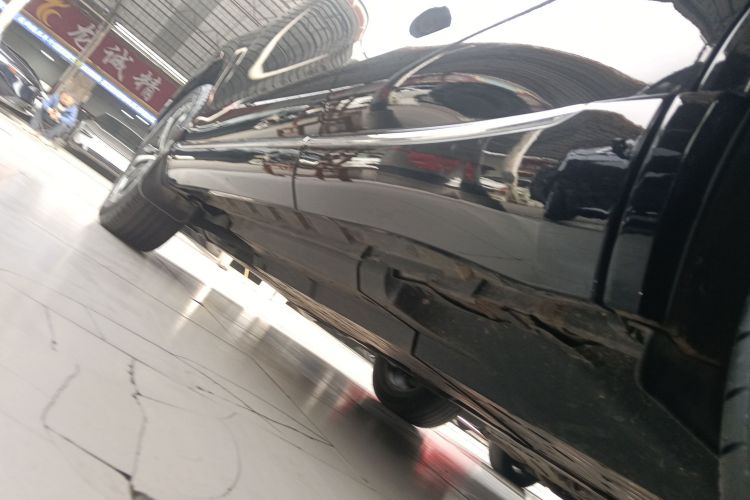 丰田 威飒 2023款 2.0L CVT两驱豪华版局部细节9002