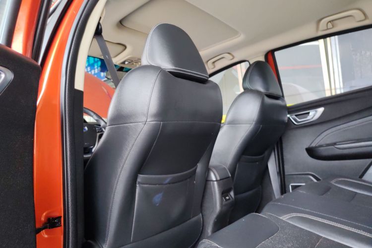 吉利汽车 远景X3 2017款 1.5L 自动尊贵型中控内饰22