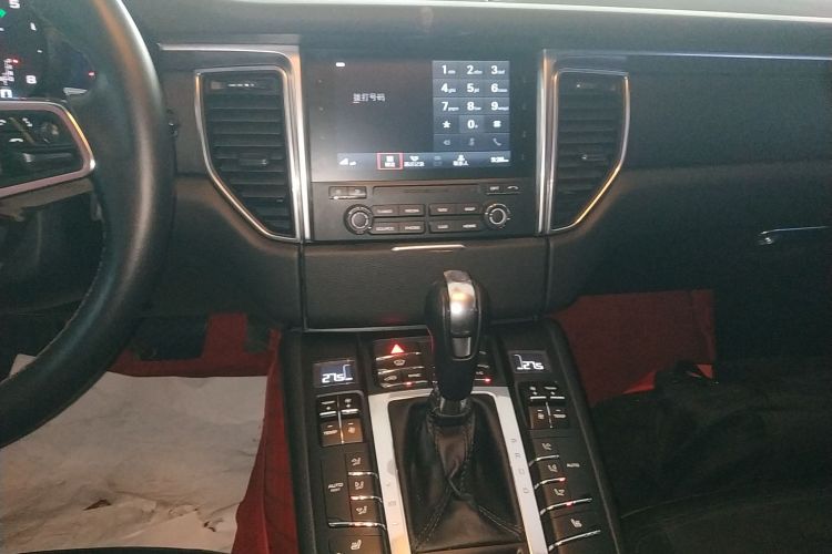 保时捷 2017款  Macan 2.0T中控内饰16