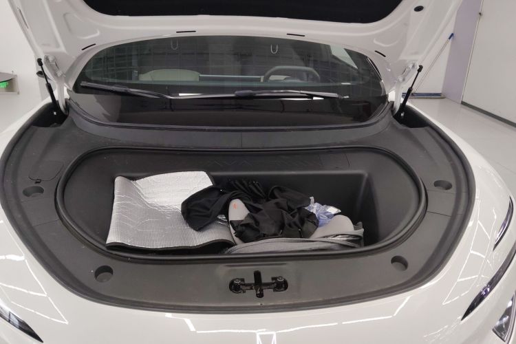 阿维塔12 2024款 650 三激光四驱GT版机舱底盘24