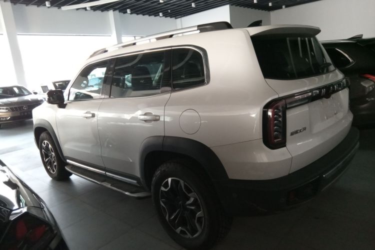 哈弗大狗 2022款 2.0T DCT四驱哮天犬版车身外观4