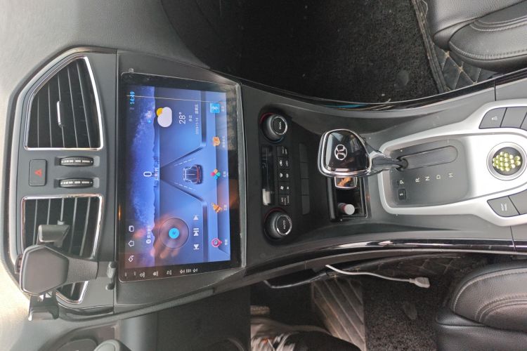 北京汽车 绅宝D70 2018款 性能版 1.8T 尊贵版中控内饰16