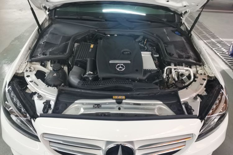 奔驰C级 2018款 C 200 L 运动版 成就特别版局部细节24