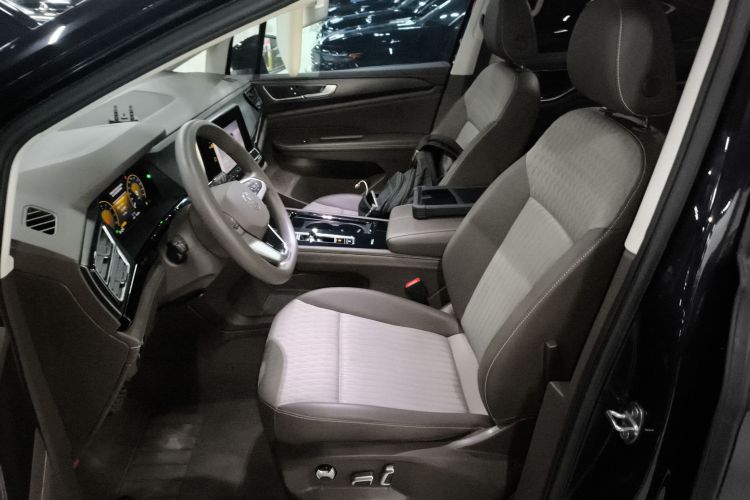 大众 威然 2023款 改款 330TSI 商务版中控内饰19